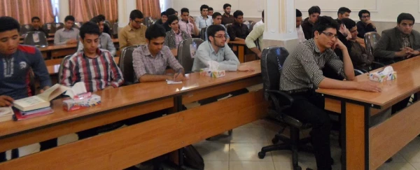 کرسی آزاد اندیشی با موضوع "سیاست تعامل و تقابل در انرژی هسته ای