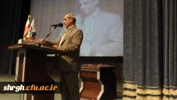 دکتر تاجیک معاون پشتیبانی و  توسعه نیروی انسانی دانشگاه فرهنگیان در همایش هفته آموزش و معلم