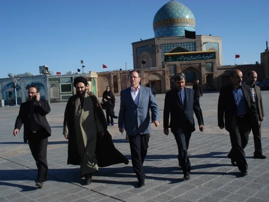 دیدار جناب آقای دکتر مهر محمدی ریاست دانشگاه فرهنگیان کشور از امام زاده حسین(ع)