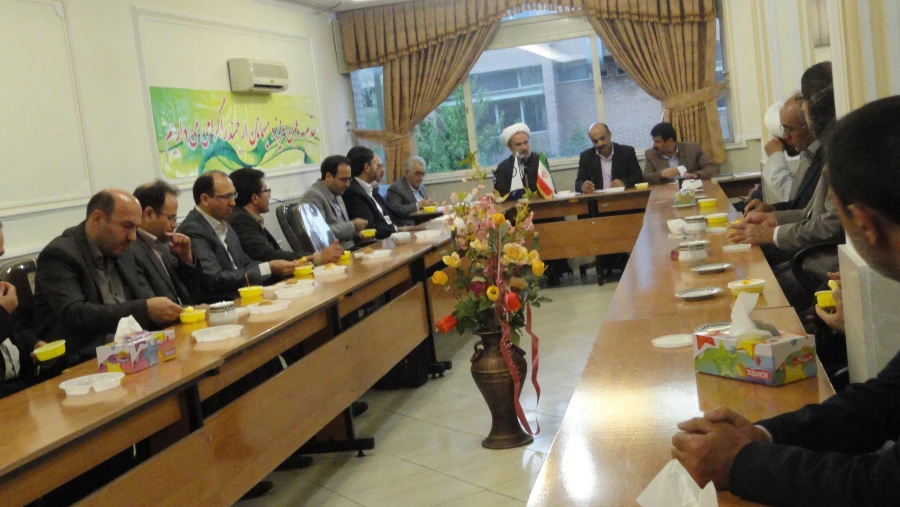 برگزاری مراسم گرامیداشت هفته معلم در پردیس های شهید رجایی