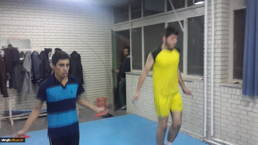 به مناسبت روز دانشجو یک سری مسابقات ورزشی درسطح پردیس در  رشته های فوتسال ، طناب زنی ، شنا سوئدی و شطرنج برگزار گردید 3