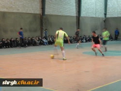 به مناسبت روز دانشجو یک سری مسابقات ورزشی درسطح پردیس در  رشته های فوتسال ، طناب زنی ، شنا سوئدی و شطرنج برگزار گردید 9