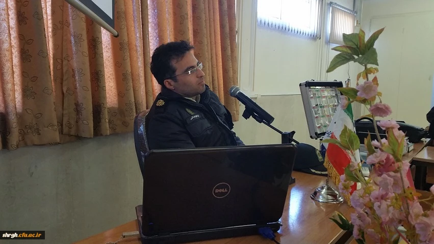 کارگاه پیشگیری از اعتیاد توسط سرگرد عبدالهی در سالن اجتماعات پردیس  با حضور تعدای از دانشجویان بر گزار گردید