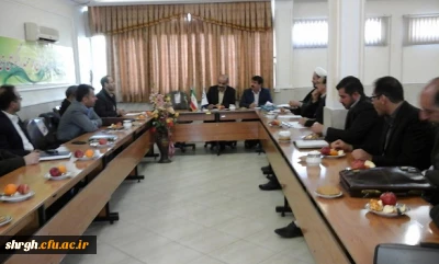 جلسه اعضا هیات علمی دانشگاه  با ریاست و معاونت آموزشی
