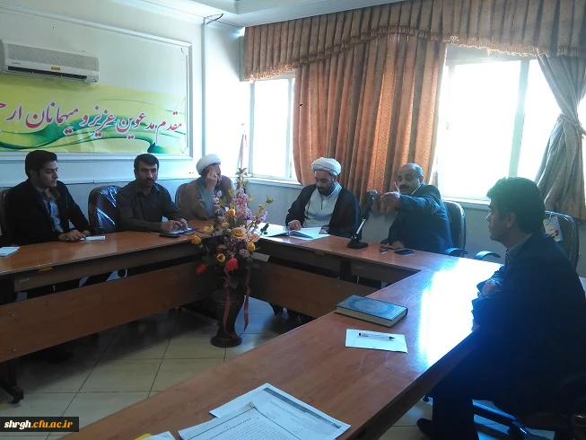 جلسه هم اندیشی ستاد اقامه نماز با حضور ریاست و اعضای ستاد اقامه نماز در مورخه 27/02/1395 در سالن کنفرانس شهید رجایی قزوین برگزار گردید . 2