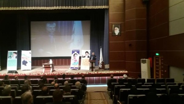 جلسه بسیج اساتید استان قزوین در سالن آمفی تئاتر پردیس شهید رجایی