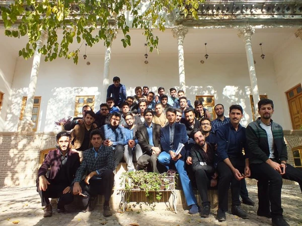 کلاس درسی که به کلاه فرنگی  نقل مکان کرد 2