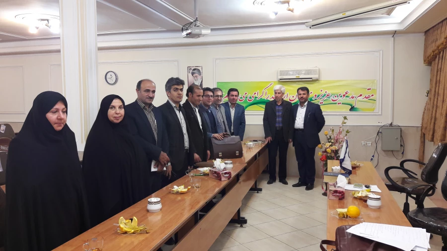 جلسه زیر گروه آموزشی اساتید روش تدریس 3