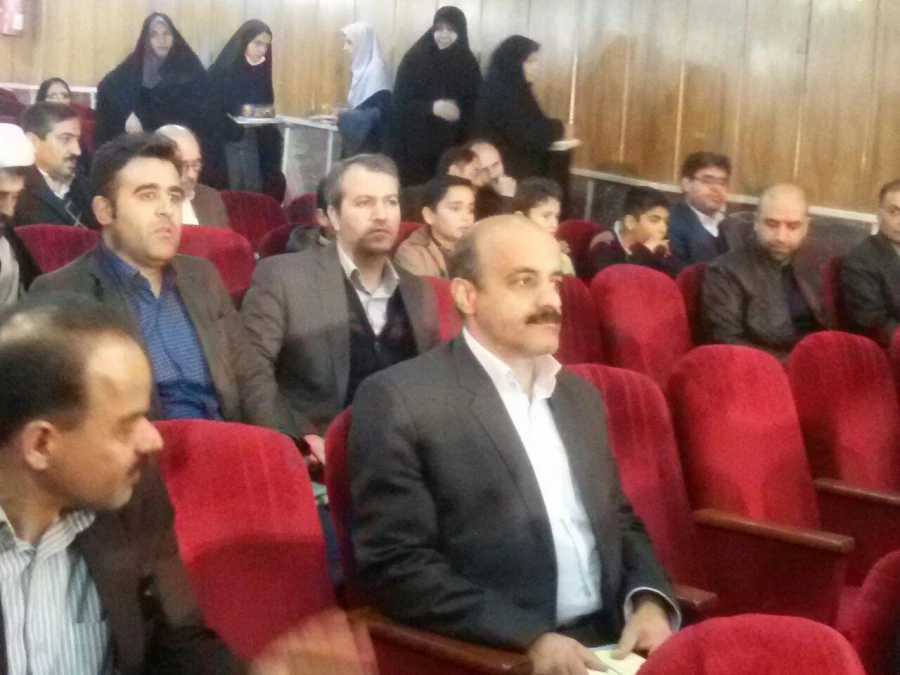 بازدید از نمایشگاه پژوهشی استان 3