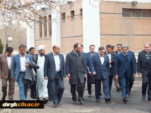 استاندار در نشست با هئیت امنای دانشگاه فرهنگیان بیان داشت: 
رفع مشکلات دانشگاه فرهنگیان در دستور کار است
 2