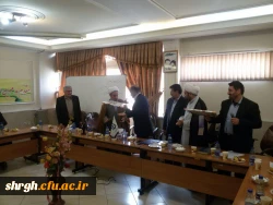 نشست صمیمی مسئولین دانشگاه با کارکنان 3