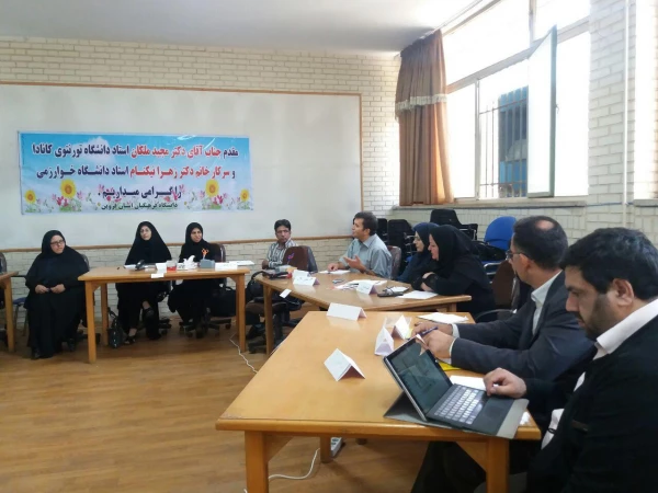 با حضور دکتر ملکان استاد دانشگاه تورنتوی کانادا کارگاه علوم در پردیس شهید رجایی قزوین برگزار گردید. 4