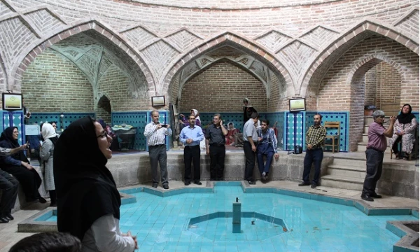 بازدید اساتید دوره تامین آموزشگران مرجع علوم از آثار تاریخی قزوین 6