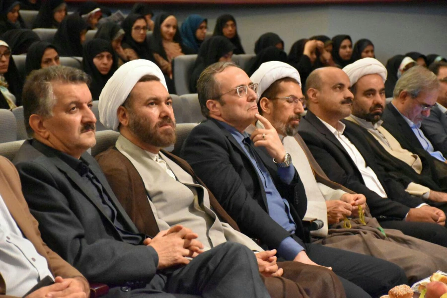 بیست و هفتمین دوره جشنواره فرهنگی و اجتماعی 11