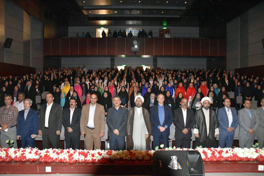 بیست و هفتمین دوره جشنواره فرهنگی و اجتماعی 12