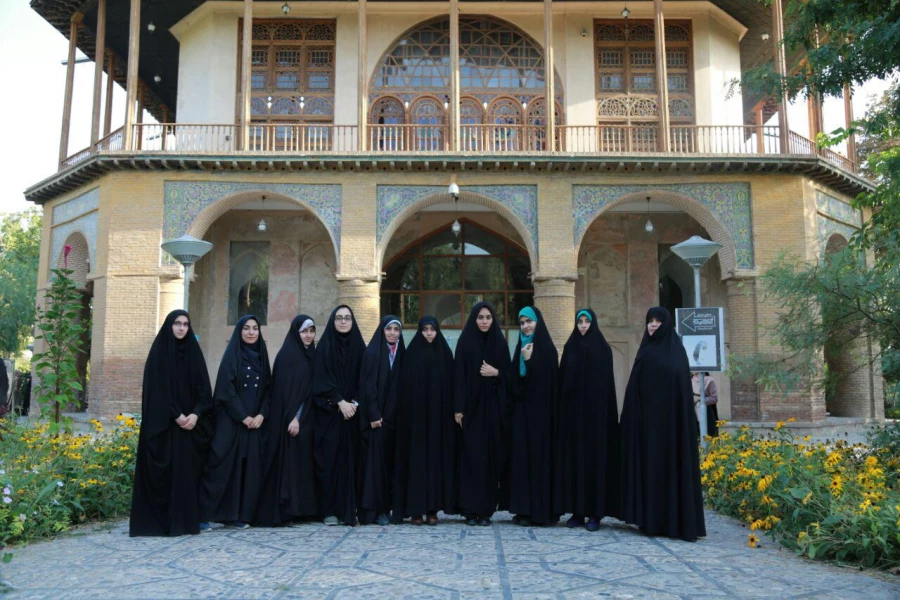 بیست و هفتمین دوره جشنواره فرهنگی و اجتماعی 14