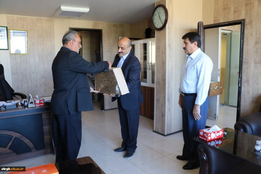 تجلیل از ایثارگر پردیس 2