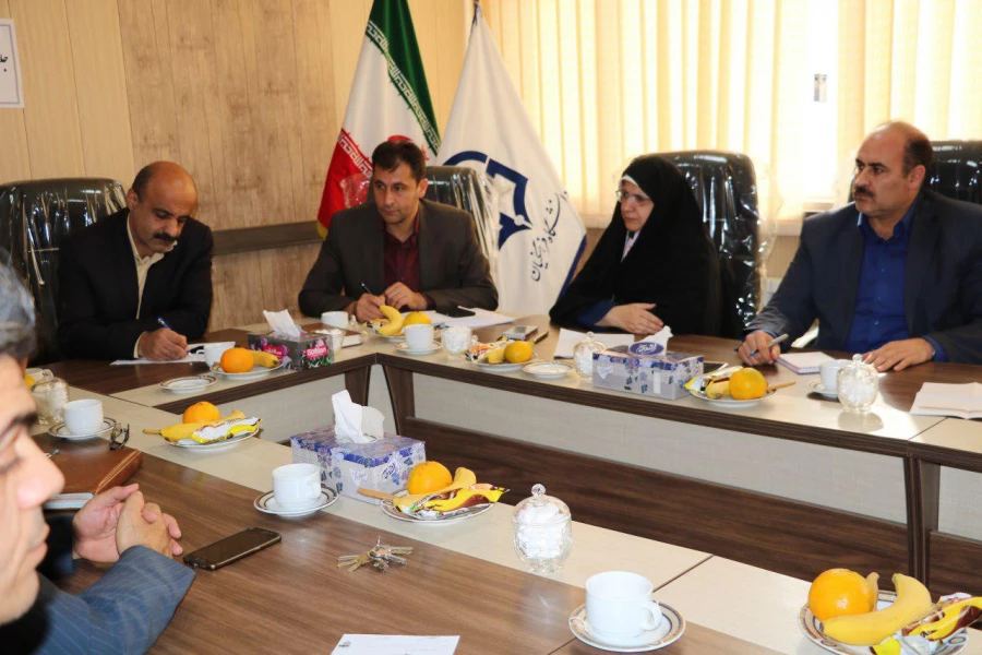 جلسه مدارس وابسته به پردیس های  دانشگاه فرهنگیان استان قزوین برگزار شد . 4