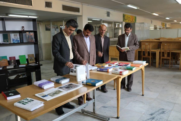 برگزاری نمایشگاه کتاب در پردیس شهید رجائی 2