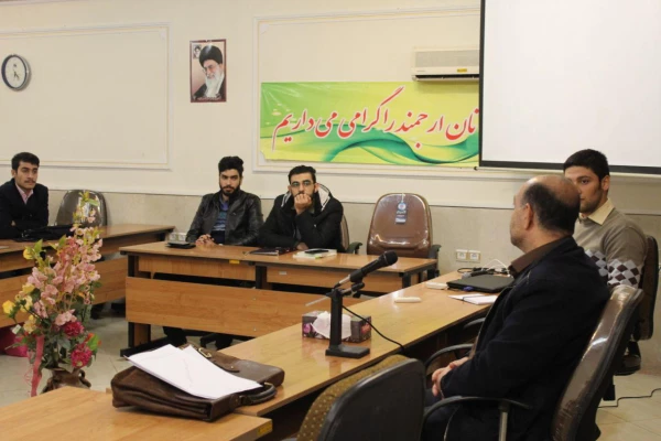 اولین کارگاه تخصصی سیاسی و اجتماعی انجمن اسلامی دانشجو معلمان با موضوع «منافقین در لباس مجاهدین» 5