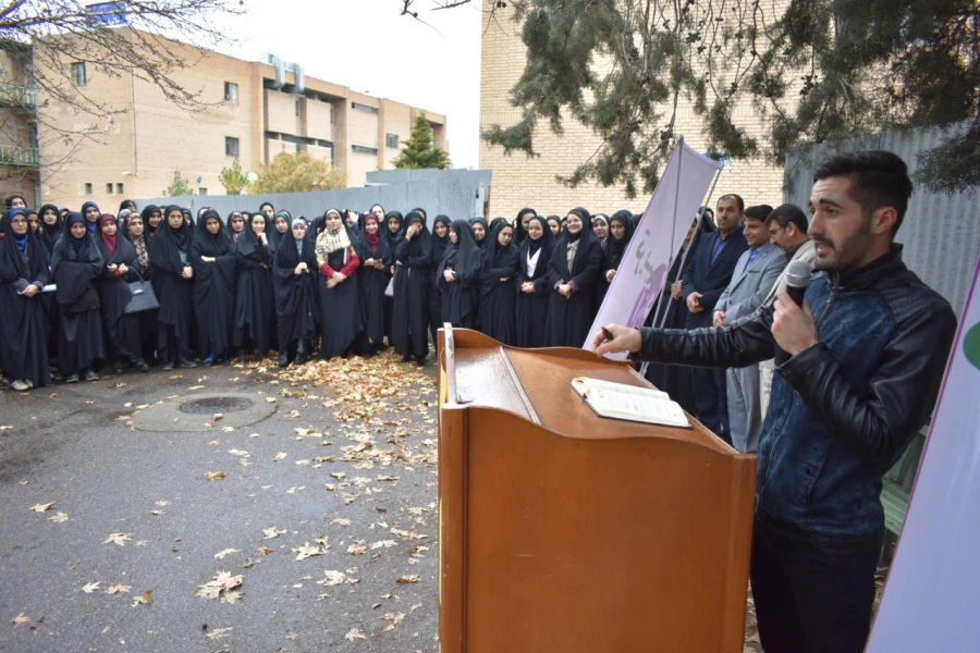 تریبون آزاد ، با موضوع 《مشکلات ازدواج دانشجویان》  3