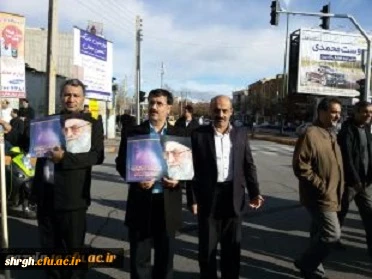 شرکت کارکنان ودانشجویان دانشگاه فرهنگیان استان قزوین درراهپیمایی محکومیت آشوبگران و حمایت از نظام