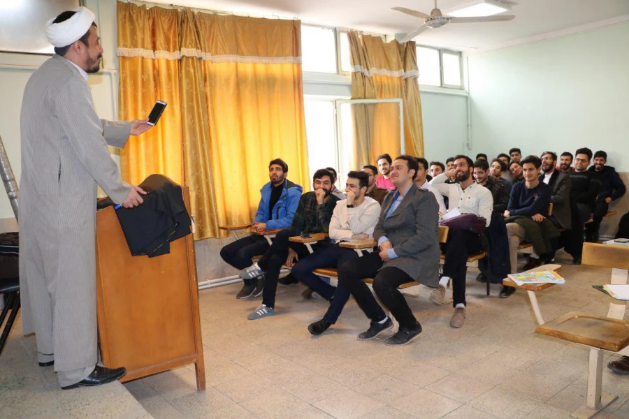 برگزاری دوره آموزشی نماز، قرآن و مهدویت( طرح معراج ) 2