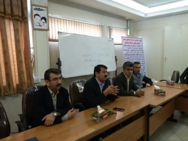 جلسه پرسش و پاسخ با حضور ریاست و مسئولین پردیس شهید رجائی 2