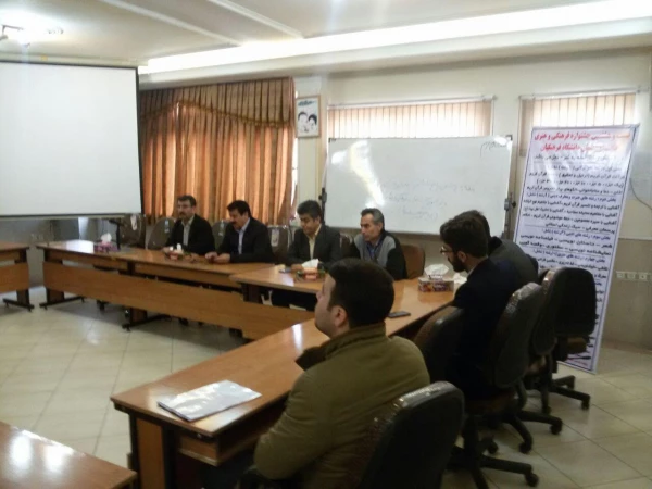 جلسه پرسش و پاسخ با حضور ریاست و مسئولین پردیس شهید رجائی 5