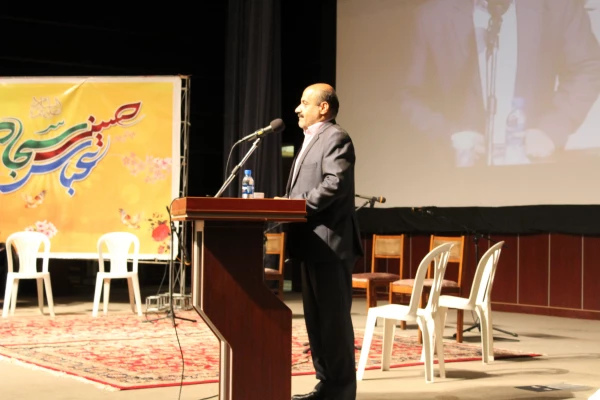 پیام تبریک دکتر یوسفی مدیریت امور پردیس های استان قزوین به مناسبت سال نو شمسی 4