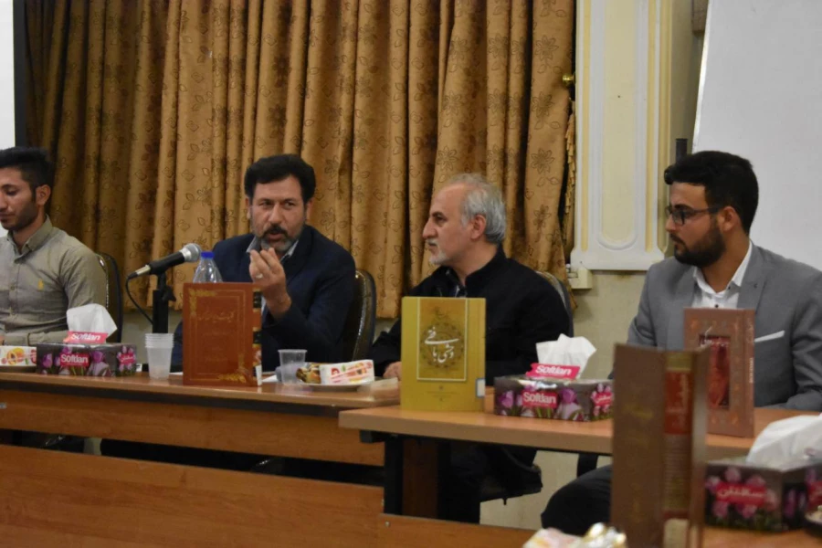 برگزاری مشاعره در پردیس شهید رجائی 3