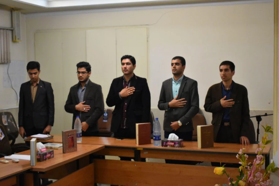 برگزاری مشاعره در پردیس شهید رجائی 6