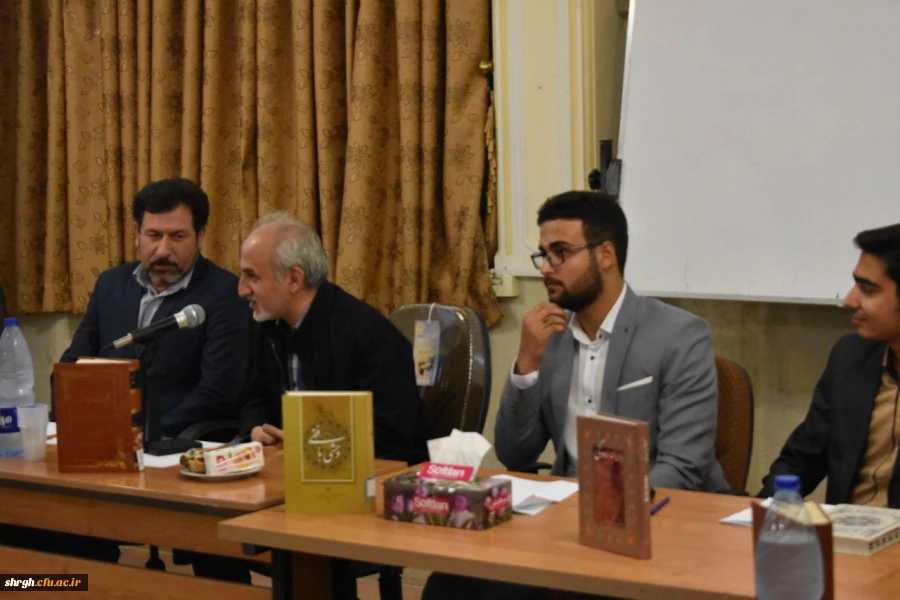 برگزاری مشاعره در پردیس شهید رجائی 8