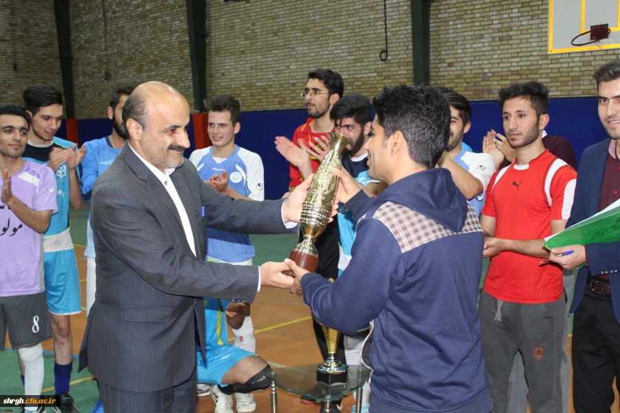 برگزاری مسابقات فوتسال دانشجویی جام معلم دردانشگاه فرهنگیان استان قزوین 2