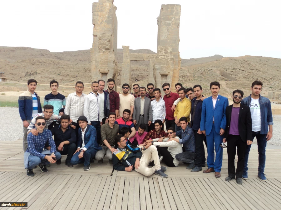 اردوی سیاحتی و زیارتی دانشجو معلمان به شیراز 2