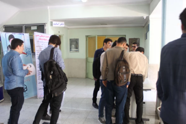 برگزاری انتخابات شورای صنفی دانشجویان درپردیس شهیدرجایی قزوین 2