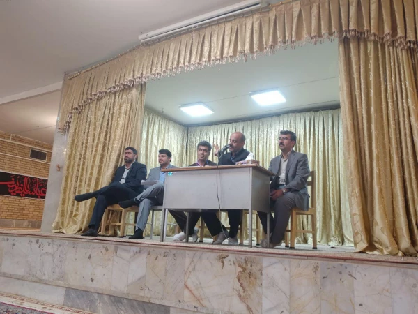 برگزاری جلسه پرسش وپاسخ دانشجویان پردیس های شهیدرجایی بامسئولین دانشگاه 3