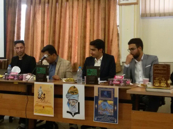 مراسم بزرگداشت حکیم ابوالقاسم فردوسی و پاسداشت زبان و ادب فارسی، در پردیس شهید رجائی برگزار گردید. 4