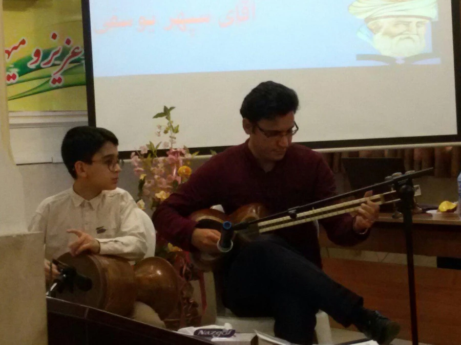 مراسم بزرگداشت حکیم ابوالقاسم فردوسی و پاسداشت زبان و ادب فارسی، در پردیس شهید رجائی برگزار گردید. 5