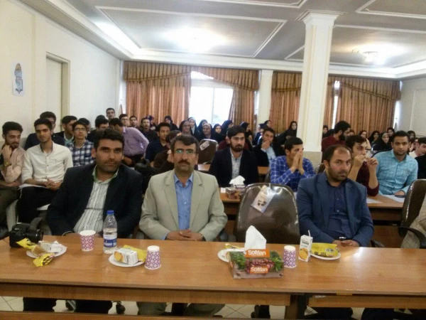 مراسم بزرگداشت حکیم ابوالقاسم فردوسی و پاسداشت زبان و ادب فارسی، در پردیس شهید رجائی برگزار گردید. 8