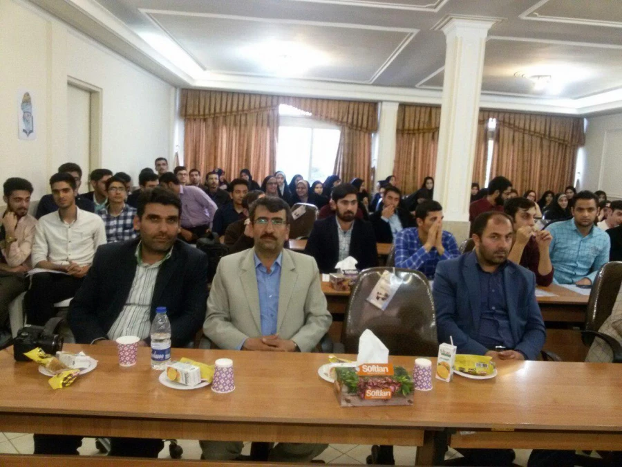 مراسم بزرگداشت حکیم ابوالقاسم فردوسی و پاسداشت زبان و ادب فارسی، در پردیس شهید رجائی برگزار گردید. 8