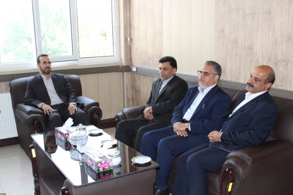 بازدید معاونت ارزیابی وعملکرد دانشگاه فرهنگیان کشور وهیئت همراه ازدانشگاه فرهنگیان استان قزوین 5