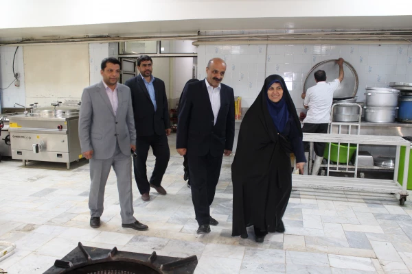 افتتاح دوسرای دانشجویی بهسازی شده دردانشگاه فرهنگیان استان قزوین توسط خانم دکتر علی نژاد معاونت دانشجویی 3