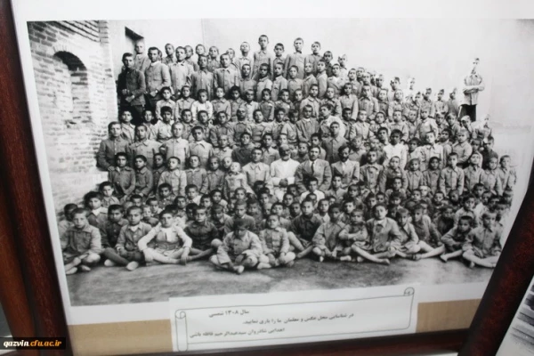 به مناسبت یکصدمین سالگرد تاسیس تربیت معلم صورت گرفت *بازدیدمسئولین دانشگاه فرهنگیان استان قزوین ازموزه فرهنگ وآموزش قزوین* 2