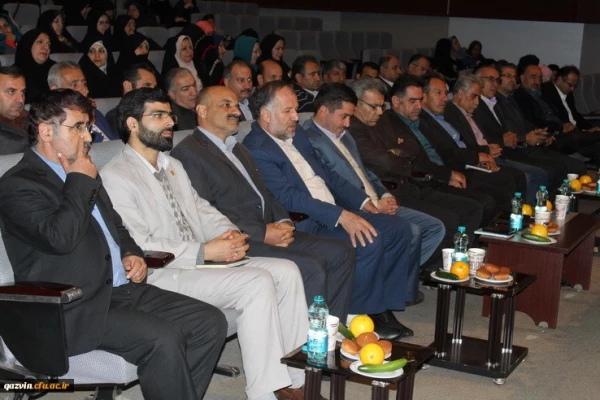 دردانشگاه فرهنگیان استان قزوین برگزارشد همایش مدیران ومعلمان مدارس مجری طرح کارورزی مدارس استان قزوین 9