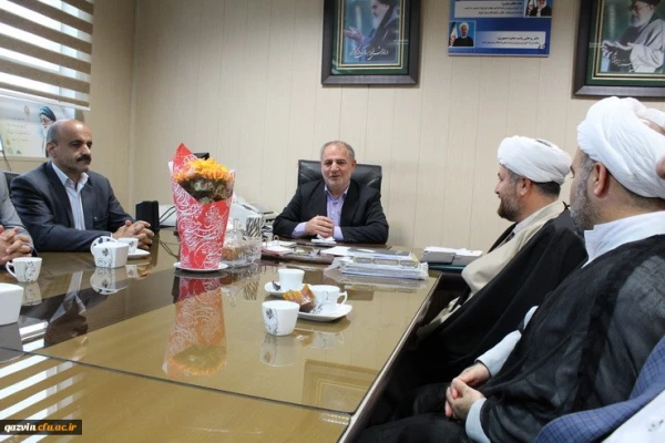 دیدار مدیریت ومسئولین دانشگاه فرهنگیان استان با مدیر کل جدید آموزش وپرورش استان قزوین 5