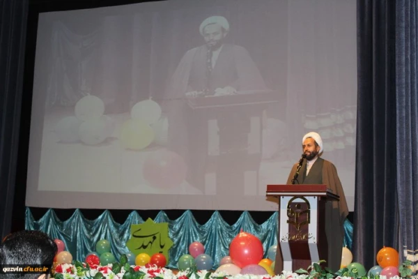 برگزاری جشن آغاز امامت حضرت ولیعصر(عج)در پردیس شهید رجائی، دانشگاه فرهنگیان استان قزوین 2