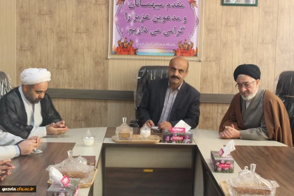 برگزاری دوره تخصصی16ساعته نماز(طرح معراج)دردانشگاه فرهنگیان استان قزوین 2