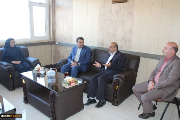 مدیرعامل بانک تجارت استان قزوین ازپرداخت تسهیلات باسود پایین به همکاران دانشگاه فرهنگیان درقالب طرح افراخبرداد 3