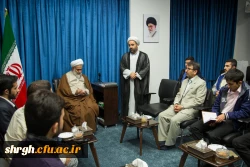 امام جمعه قزوین در دیدار دانشجویان دانشگاه فرهنگیان قزوین گفت: پس از انقلاب سرمایه های امیدبخش فراوانی در کشور به وجود آمده است.
 2